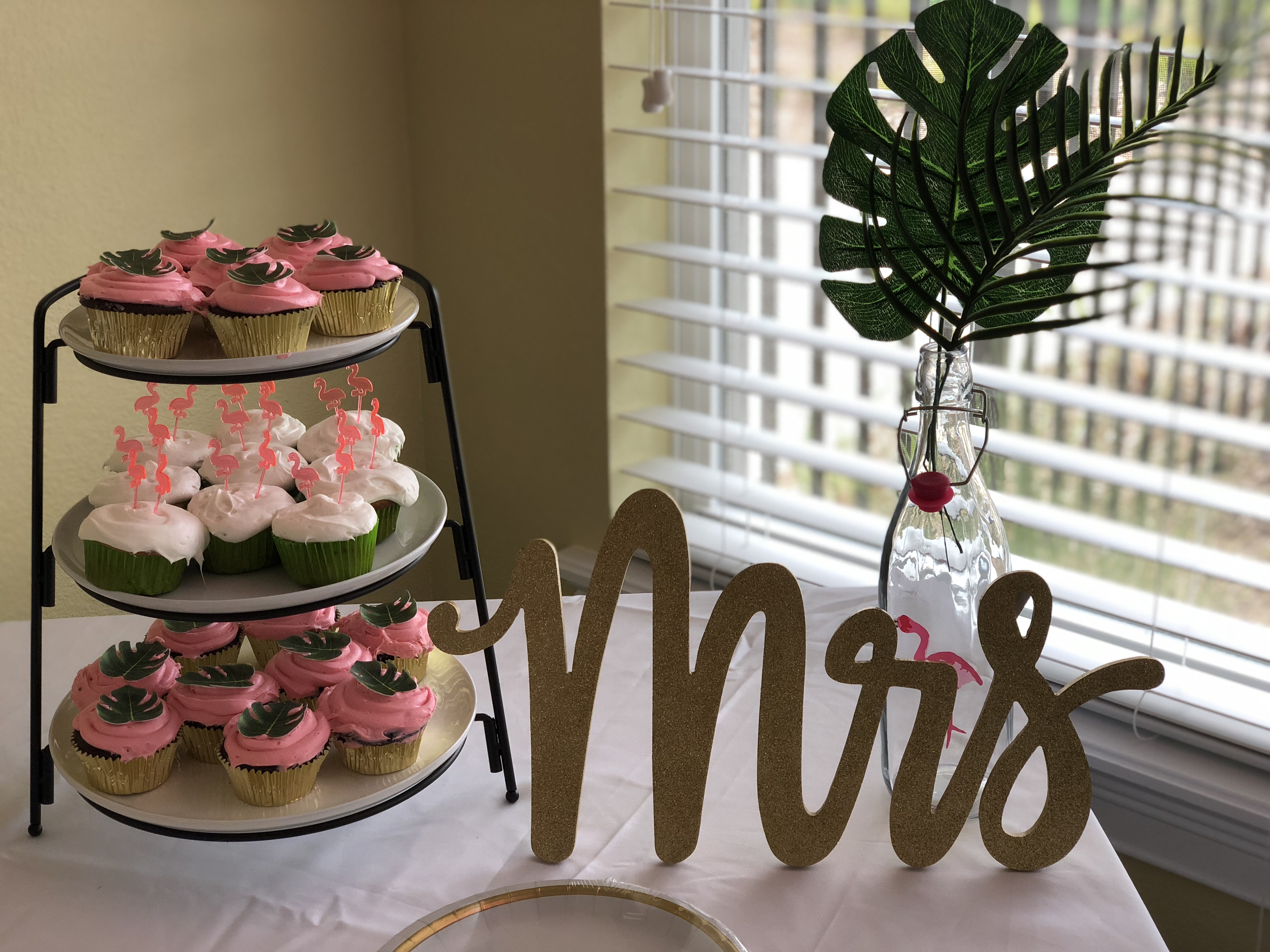 bridal shower cupcakes 