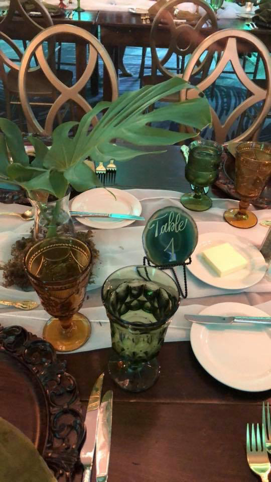 tablescape modern tropical 